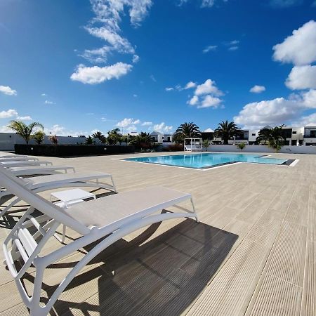 Apartamento Nuevo!!! vista mar terraza y piscina costa teguise Exterior foto