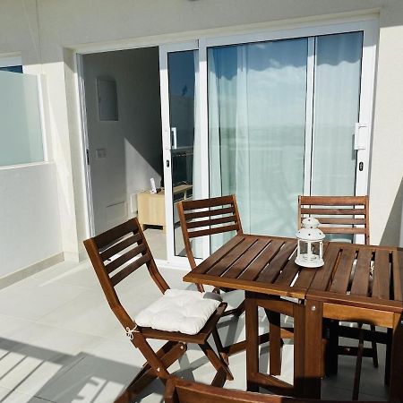 Apartamento Nuevo!!! vista mar terraza y piscina costa teguise Exterior foto