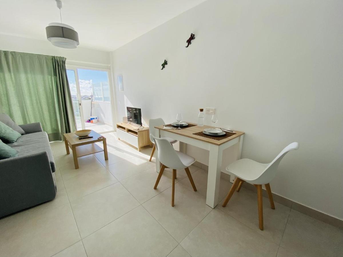 Apartamento Nuevo!!! vista mar terraza y piscina costa teguise Exterior foto