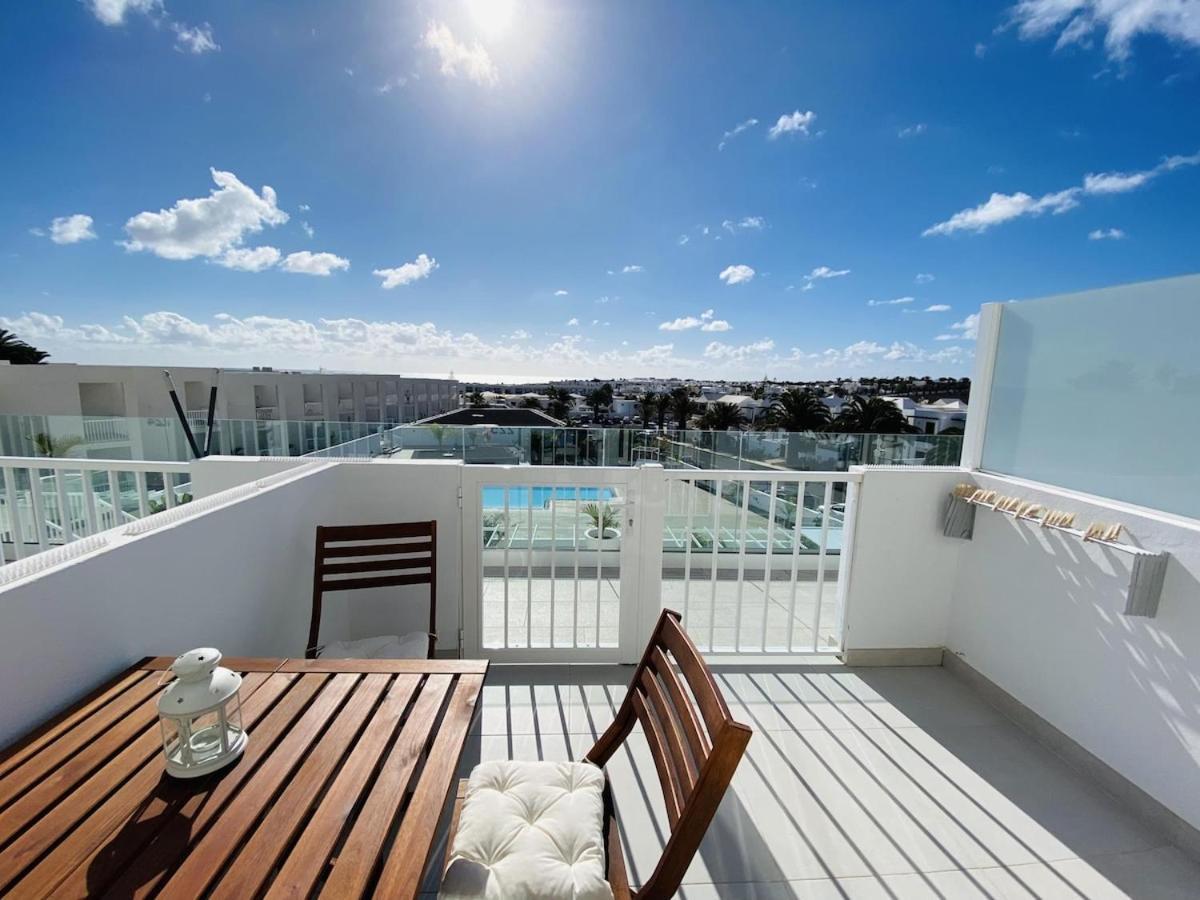 Apartamento Nuevo!!! vista mar terraza y piscina costa teguise Exterior foto