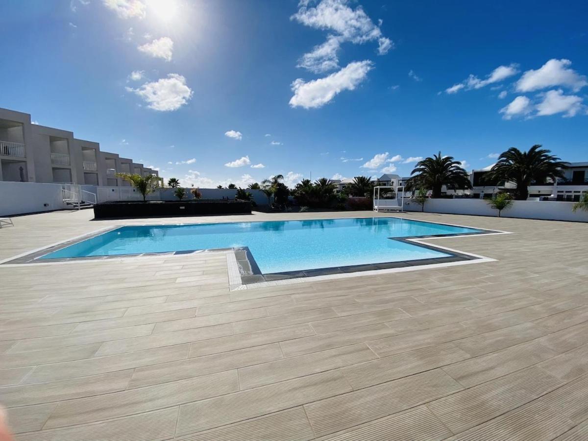 Apartamento Nuevo!!! vista mar terraza y piscina costa teguise Exterior foto
