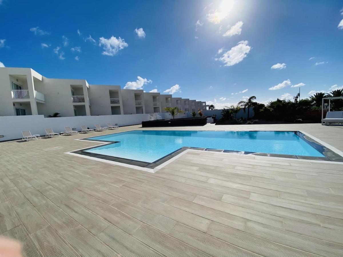 Apartamento Nuevo!!! vista mar terraza y piscina costa teguise Exterior foto