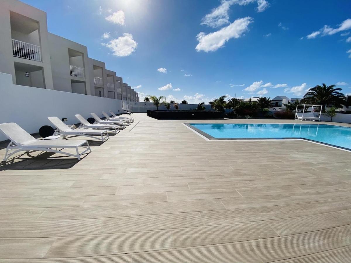 Apartamento Nuevo!!! vista mar terraza y piscina costa teguise Exterior foto
